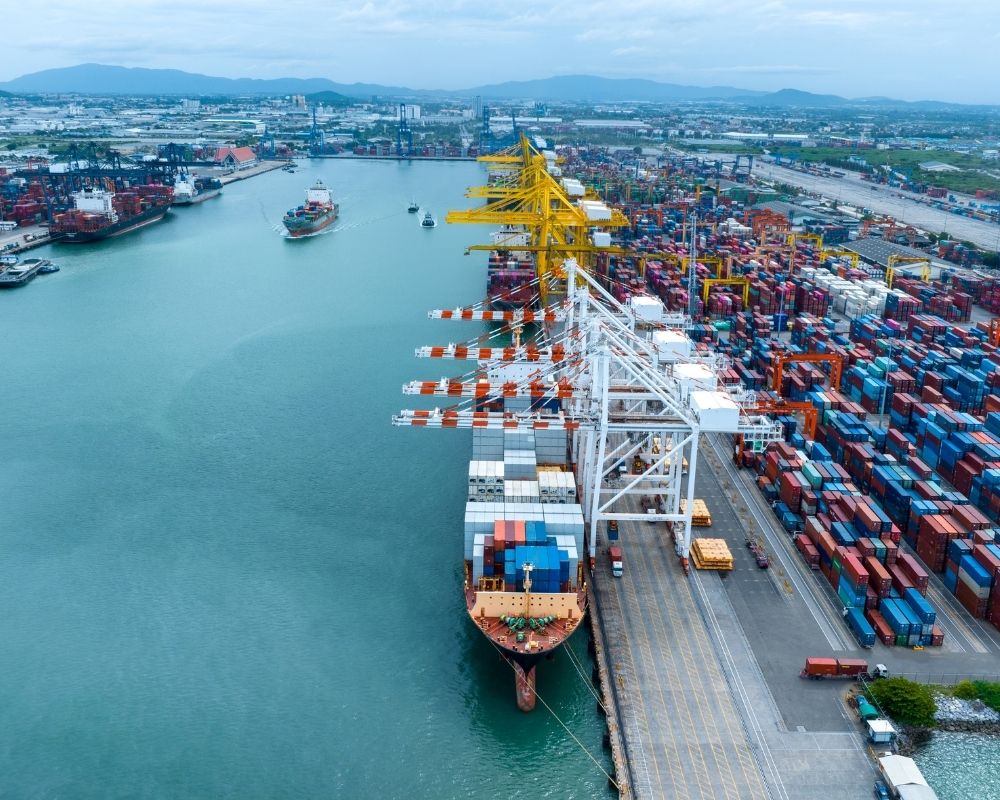 Port and customs trading infrastructure